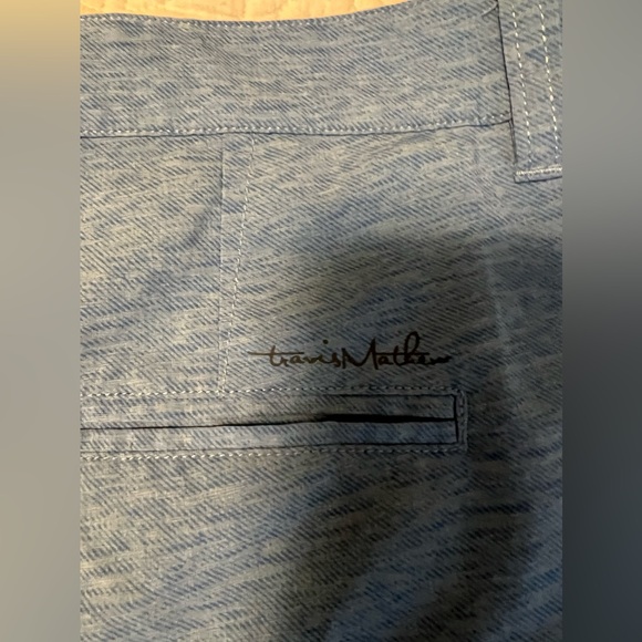 Travismathew Men’s Shorts - Picture 2 of 4